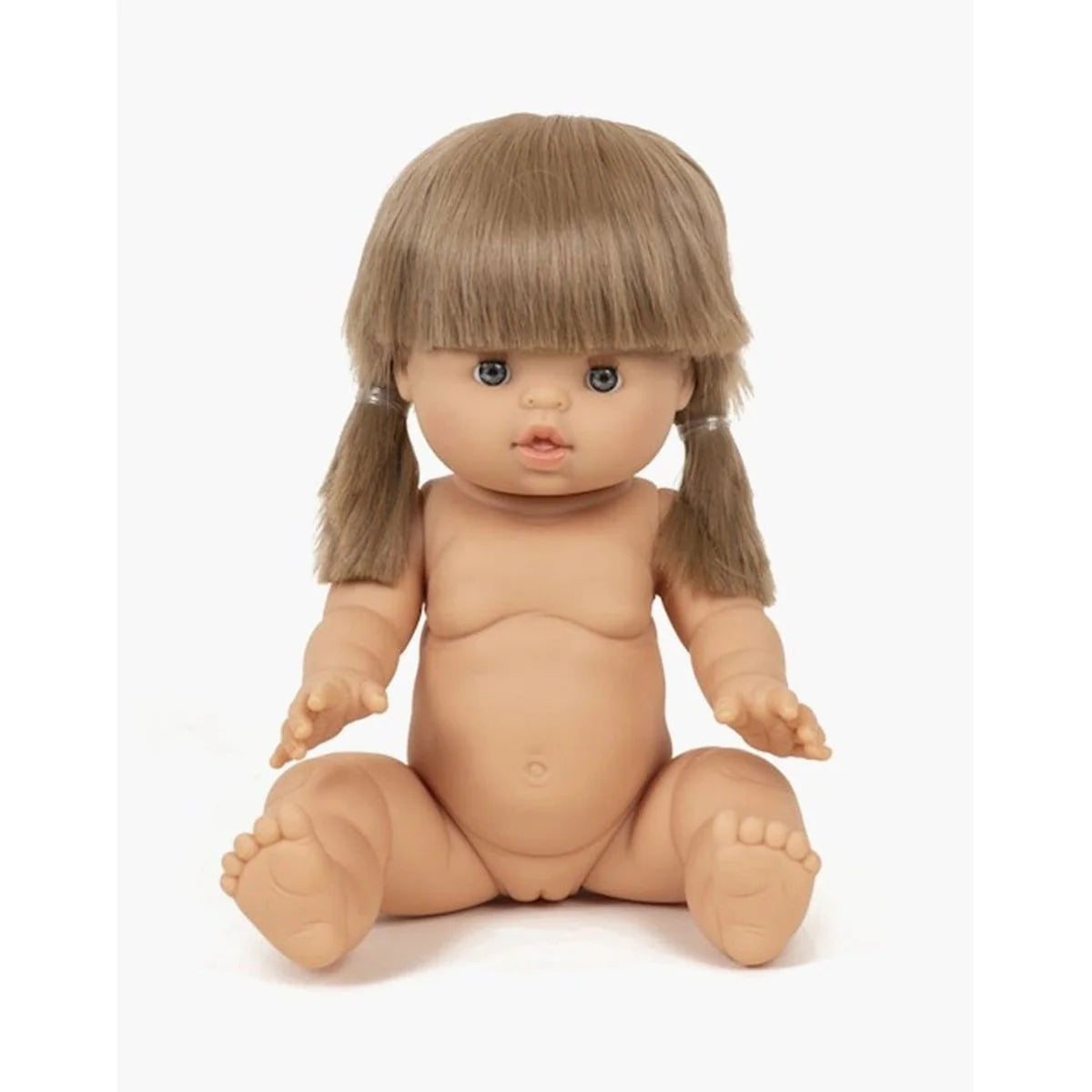Yzé female doll