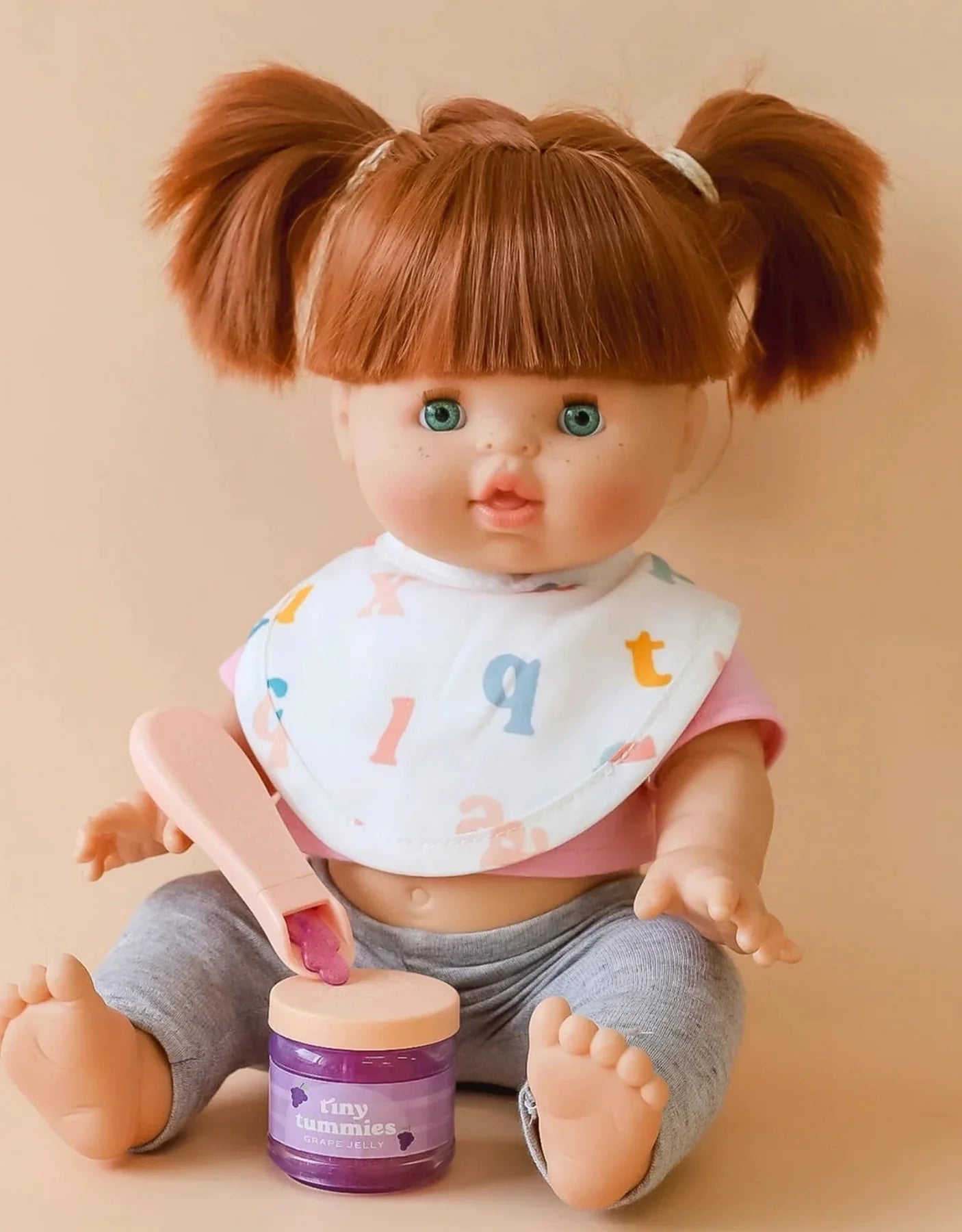 Tiny Tummies grape jelly food jar and spoon set