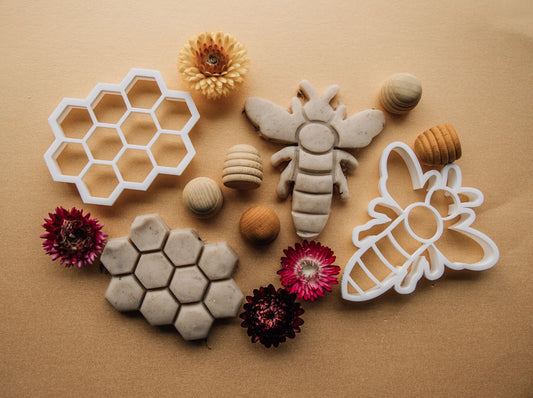 Honeycomb Bio Cutter - Beadie Bug Play
