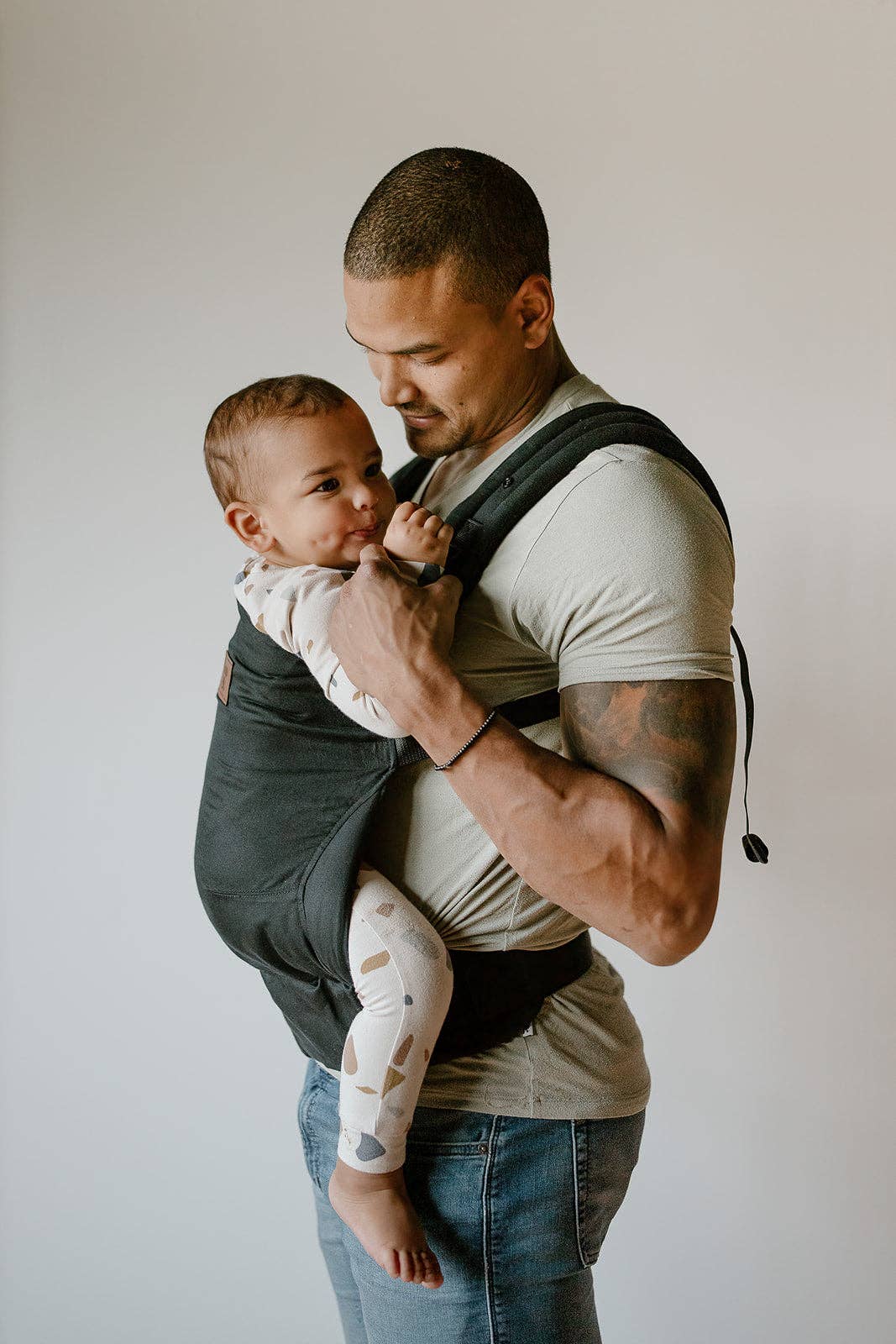 Black Beluga Buckle - Beluga Baby